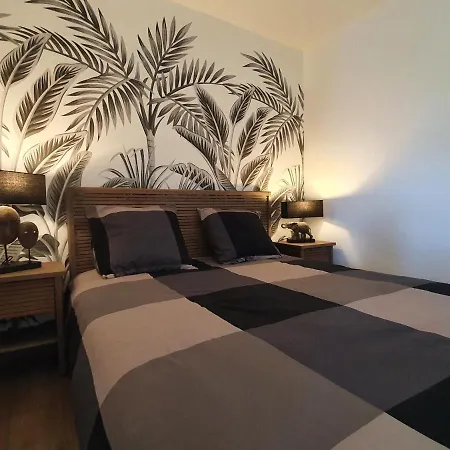 Апартаменты La Loge Du Chateau ! 